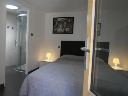 Appartement cosy avec terrasse - Vue port - 2 chambres - Photo 17