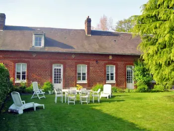 Gite à Canville les Deux Églises,Gîte chaleureux avec jardin clos, proche plages, 3 chambres, TV, BBQ, animaux acceptés FR-1-441-412 N°833112