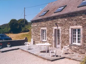 Gite à Le Rozel,Charmante maison de pêcheurs avec cour privée, proche plage du Rozel, 3 ch, 5 pers, WIFI, barbecue FR-1-362-530 N°833126