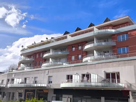 Appartement F2 climatisé avec parking, Wi-Fi, animaux acceptés, proche centre et Thermes - Photo 14