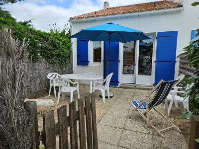 Maison à La Faute sur Mer, Charmant studio maison à 150m plage, proche forêt et commerce, parking privé, animaux ok - L833160