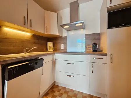 Charmant studio maison à 150m plage, proche forêt et commerce, parking privé, animaux ok - Photo 7