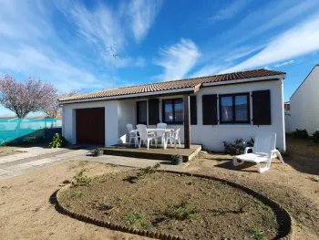 Maison à L'Aiguillon sur Mer,Maison confortable avec jardin, proche plage et centre-ville – Animaux sur demande FR-1-476-24 N°833168