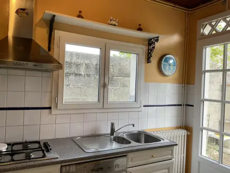 Villa des Années 30 à Jullouville, Accès Direct Plage - Photo 1