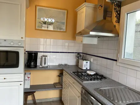 Villa des Années 30 à Jullouville, Accès Direct Plage - Photo 2