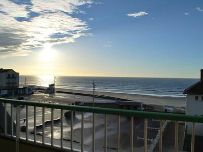 FORT MAHON PLAGE : Appartement 2 chambres face mer., Appartement 4 personnes à Fort Mahon Plage FR-1-482-5