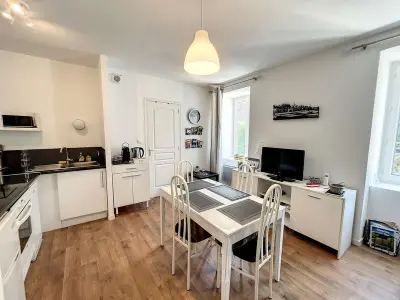 Appartement à Granville, Appartement cosy avec ascenseur à 150m de la plage et casino, wifi gratuit - N°886943