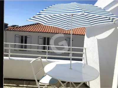 Appartement à La Tranche sur Mer, Studio idéal au centre-ville de La Tranche-sur-Mer, à 80m de la plage, avec balcon et aperçu mer - L886947