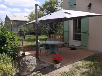 Gite à Neuvy,Charmant gîte rénové avec terrasse privative, jardin et parking - Animaux acceptés FR-1-489-10 N°833237