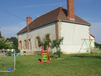 Gite à Cressanges,Maison de Ferme Rénovée avec SPA, Salle de Jeux et Activités pour Enfants FR-1-489-28 N°833247