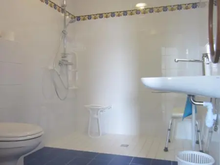 Maison bourbonnaise rénovée avec cour privée et terrasse paisible - Photo 19