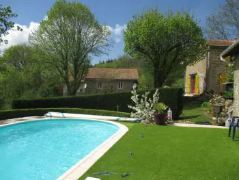 Gite à Arfeuilles,Maisonnet charmante avec piscine, rando et repos FR-1-489-131 N°833301