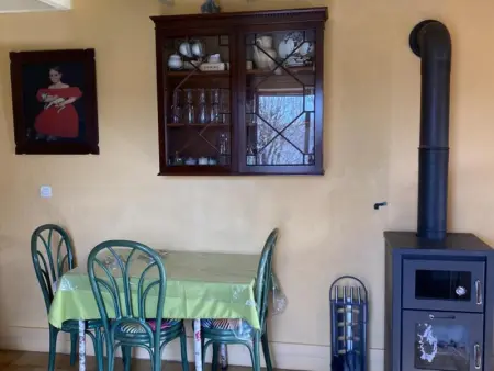 Charmante maisonnette avec piscine partagée, animaux acceptés, terrasse et jardin - Photo 4