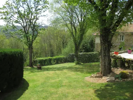 Charmante maisonnette avec piscine partagée, animaux acceptés, terrasse et jardin - Photo 12