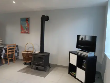 Charmante Fermette en Montagne Bourbonnaise - Animaux Bienvenus - Photo 3