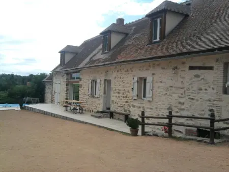 Gîte rustique et contemporain avec piscine privée, wifi, animaux admis - Photo 17