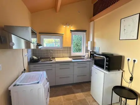 Studio champêtre avec piscine partagée et Wifi près de Vichy - Photo 3