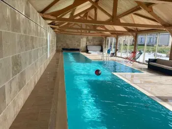 Gite à Montmarault,Gîte de charme avec piscine chauffée, spa et parc privé - idéal pour découvrir la région Bourbonnaise FR-1-489-236 N°833353