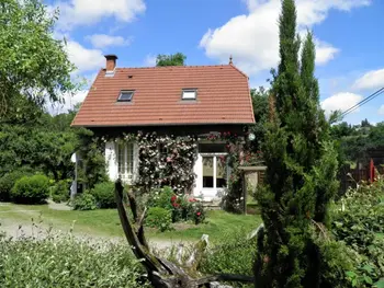 Gite in Hérisson,Gîte cosy en bord de rivière avec jardin, proche village médiéval, idéal famille, animaux acceptés FR-1-489-247 N°833357