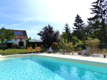 Gîte de charme avec piscine et jardin privé en Auvergne - Photo 13