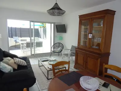 Appartement à Les Sables d'Olonne, T2 Rénové avec Terrasse à 200m de la Plage, Proche Commerces - Les Sables-d'Olonne - L886965