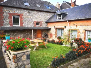 Gite à Vittefleur,Maison rénovée avec cour, 4 chambres, cuisine équipée, poêle à bois et parking privé à Vittefleur FR-1-441-510 N°833468