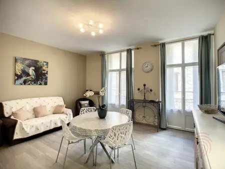 Appartement F3 avec Wifi et Parking proche Thermes, animaux acceptés à Lamalou-les-Bains - Photo 1