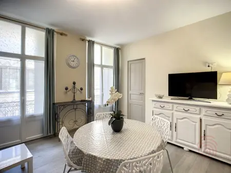 Appartement F3 avec Wifi et Parking proche Thermes, animaux acceptés à Lamalou-les-Bains - Photo 13