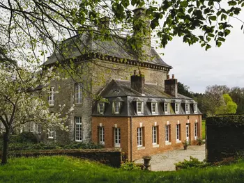 Gîte in Le Grais,Charmante Maison dans Aile de Château du 18ème avec Jardin et Proximité Étangs, Forêt, Loisirs FR-1-497-13 N°833481