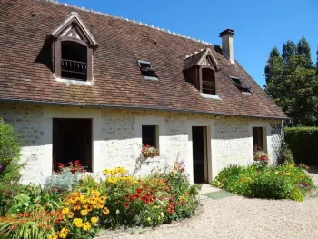 Gîte in Saint Jouin de Blavou,Gîte familial avec grand jardin fleuri, cheminée et activités extérieures, proche Petite Cité de Caractère FR-1-497-38 N°833492