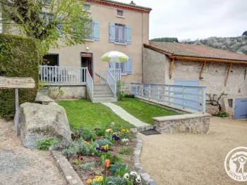 Gite à Cherier,Gîte rural familial avec jardin, terrasse et équipements modernes près du Parc Livradois Forez FR-1-496-22 N°833528