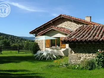 Gite à Sauvain,Gîte de charme avec cheminée, animaux acceptés, proche pistes de ski FR-1-496-42 N°833546