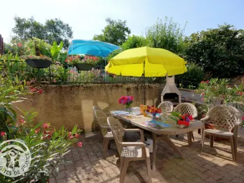 Gite à Bussières,Charmant gîte avec jardin, WiFi, animaux admis FR-1-496-90 N°833581