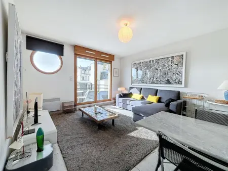 Appartement à Granville, Studio avec Balcon et Parking à 50m de la Plage, Centre de Granville - L956119