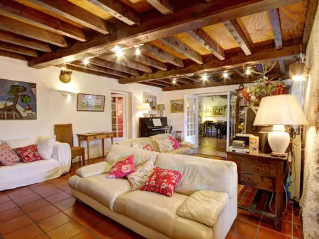 Gîte spacieux avec jardin et cheminée à Saint-Alban-les-Eaux - Photo 2