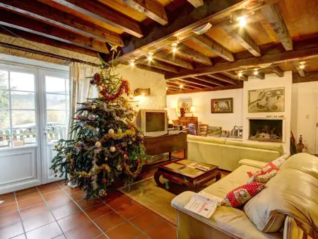 Gîte spacieux avec jardin et cheminée à Saint-Alban-les-Eaux - Photo 6