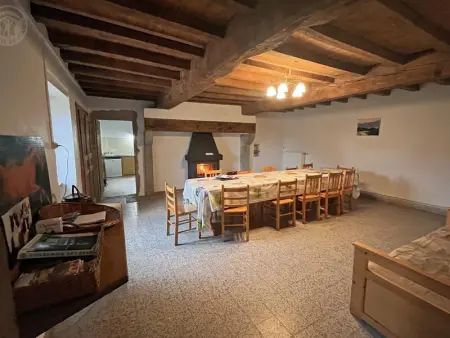 Ferme Fortifiée au cœur des Monts de la Madeleine avec Jardin Privatif - Photo 1