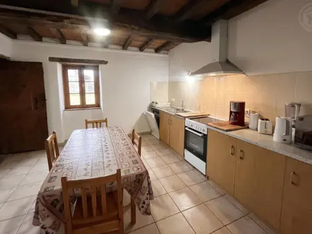 Ferme Fortifiée au cœur des Monts de la Madeleine avec Jardin Privatif - Photo 5