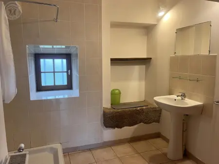 Ferme Fortifiée au cœur des Monts de la Madeleine avec Jardin Privatif - Photo 6