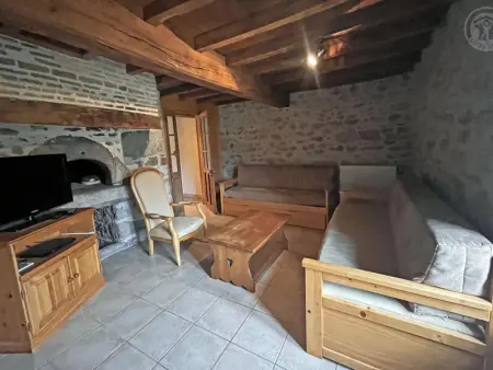 Ferme Fortifiée au cœur des Monts de la Madeleine avec Jardin Privatif - Photo 8