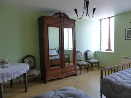 Maison spacieuse en campagne, animaux admis, parking privé - Photo 12