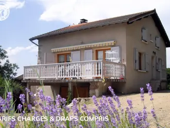 Gite à La Tuilière,Gîte rustique avec terrasse et jardin, animaux admis FR-1-496-115 N°833613