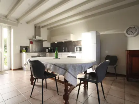 Maison charmante à Sainte-Marie-du-Mont avec WiFi et parking - Photo 3