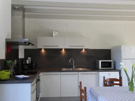 Maison charmante à Sainte-Marie-du-Mont avec WiFi et parking - Photo 4