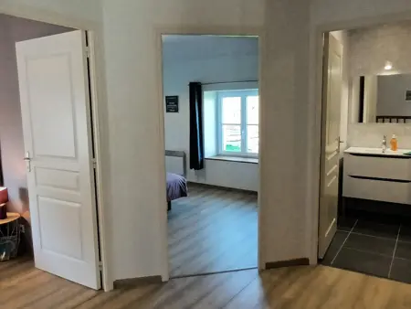 Maison charmante à Sainte-Marie-du-Mont avec WiFi et parking - Photo 5