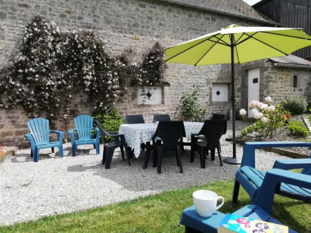 Maison charmante à Sainte-Marie-du-Mont avec WiFi et parking - Photo 10