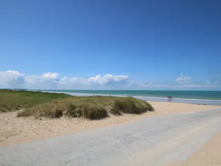 Maison lumineuse avec terrasse et parking à 800m de la plage - Photo 3