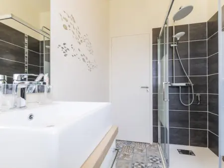 Maison lumineuse avec terrasse et parking à 800m de la plage - Photo 15