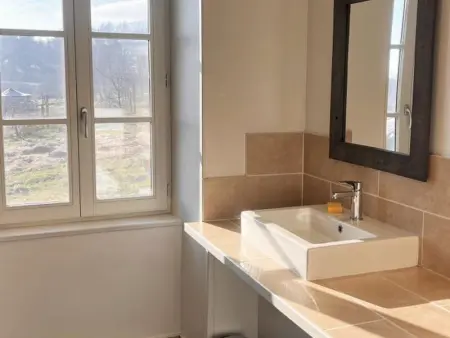 Gîte charmant avec piscine, jardin, et produits fermiers à Saint-André-d'Apchon - Photo 7