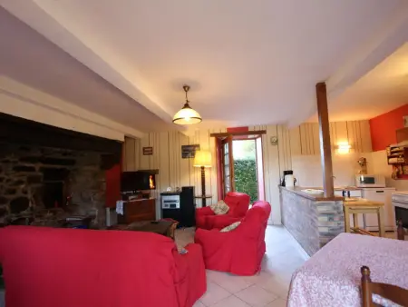 Charmante Maison au Bord de l'Étang avec Terrasse - Photo 1